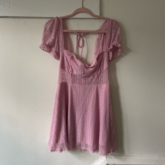 uo roxie lace dress urban outfitters Roxie Lace dress in lilac
